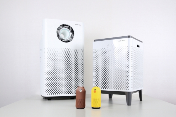 네이버 인공지능 플랫폼인 클로바와 연동 가능한 스마트 공기청정기가 출시됐다. [사진=코웨이]