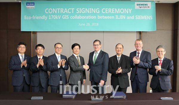 지멘스와 일진전기는 친환경 GIS 기술협약을 체결했다. [사진=지멘스]