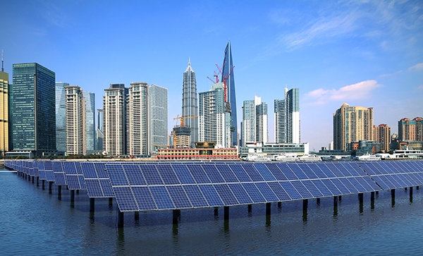 올해 태양광 시장에는 2차 구조조정의 바람이 불 것으로 예상되며, 시장 지배력 확대를 위한 상위권 기업들의 무한경쟁이 시작될 전망이다. [사진=dreamstime]