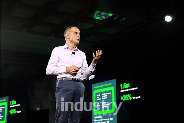 ‘경제혁신 및 디지털화(Powering and Digitizing the Economy)’를 주제로 한 이번 행사에서 장 파스칼 회장은 기조연설을 통해 디지털은 이제 더 이상 미래가 아닌 현재라고 강조했다. [사진=싱가포르, 인더스트리뉴스]