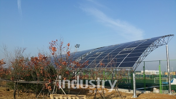 에너지연이 실증한 진천 친환경에너지타운은 정부가 추진 중인 스마트 제로에너지시티(Smart ZEC) 연구개발의 테스트베드로써 활용되고 있어, 향후 다양한 에너지원의 효율적인 융복합 이용과 에너지 거래를 실증할 예정이다. [사진=한국에너지기술연구원]