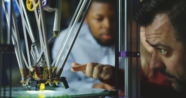 향후 3D 프린팅 시장에서 살아남기 위해서는 다양한 콘텐츠를 보유해야 하며 전문가들 역시 소재 및 공정에 대한 연구가 필수적이라고 언급하고 있다. [사진=dreamstime]