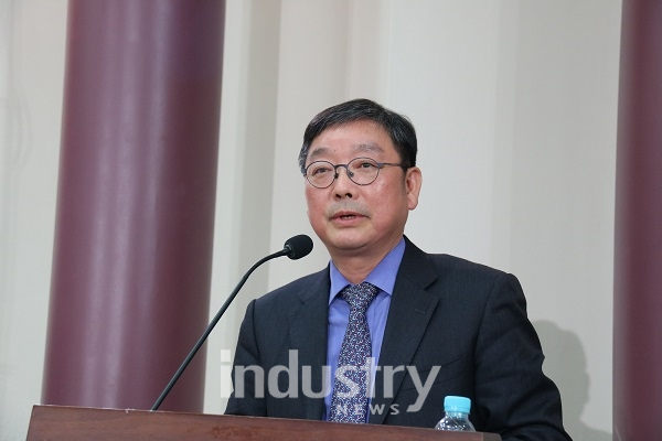 워킹그룹 박종배 공급분과위원장은 "현행 전기위원회의 권한과 역할의 확대, 독립성 보장 강화, 특히 전기요금 산정 심의 객관성과 투명성을 확보할 필요가 있다”고 밝혔다. [사진=인더스트리뉴스]