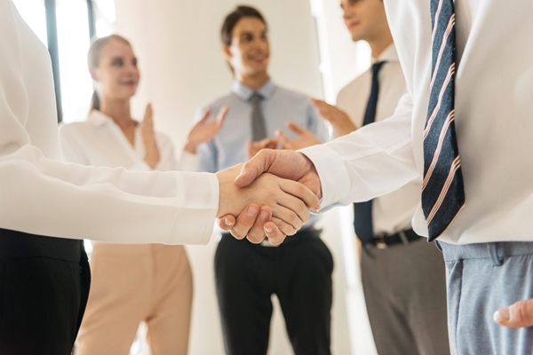 중기부는 '대·중소기업 상생협력 촉진에 관한 법률' 개정 법률이 15일 공포됐다고 밝혔다. [사진=iclickart]