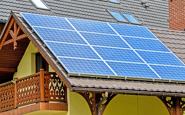 제주시가 에너지절약 홍보 및 신재생에너지 활용해 마을단위 에너지 자립을 지원하는 에너지 자립마을 사업을 공모한다. [사진=dreamstime]