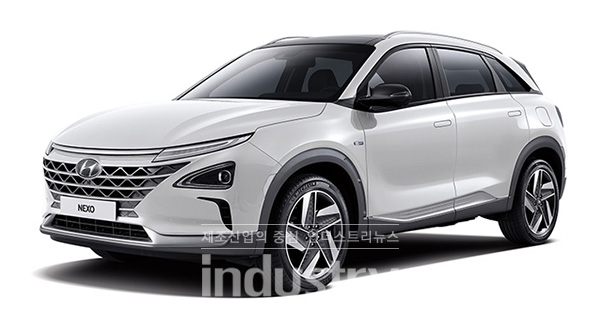 경상남도가 수소차 보급을 확대하고 수소충전소를 증설 구축할 전망이다. 사진은 현대자동차의 수소차 '넥쏘' 모습 [사진=현대자동차 홈페이지]