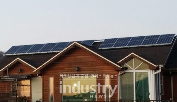 안산시가 시민의 에너지 복지 증진과 신재생에너지 확대보급를 위해 '2019년 안산시 신재생에너지 보급 주택지원 사업'을 실시한다. [사진=안산시]