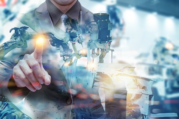 과기정통부는 4차 산업혁명을 선도해나갈 핵심 인재 4만명을 2020년까지 육성할 계획이다. [사진=dreamstime]