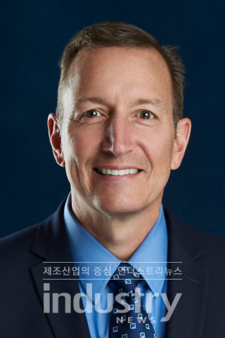 존스맨빌이 존 베이서타를 제조상품 부문 사장으로 선임했다. [사진=Johns Manville]