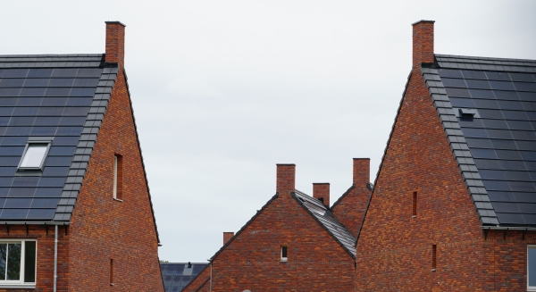 정부는 태양광 산업의 새로운 먹거리 창출을 위해 BIPV 지원 강화에 나섰다. [사진=dreamstime]