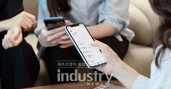 토스와 하나은행이 제3 인터넷뱅킹을 위해 손을 잡았다. [사진=토스]