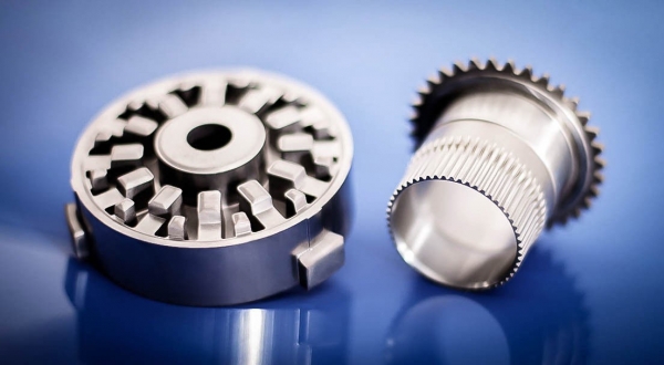 DORST 프레스는 수 많은 자동차 공급업체에서 고정밀 변속기, 엔진 부품 및 기타 안전 관련 부품 제조에 사용되고 있다. (사진=DORST, B&R)