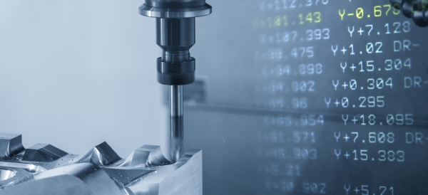 CNC컨트롤러의 국산 기술을 제고하기 위한 노력이 계속되고 있다. 하지만 낮은 신뢰도와 업계의 폐쇄성으로 기술 발전을 위한 정부 차원의 지원이 필요한 시점이다. [사진=dreamstime]