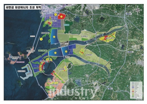 한수원은 새만금 재생에너지 선도사업으로 300MW에 달하는 수상태양광 시설 및 2.1GW 계통연계 사업을 올해부터 2022년까지 추진하게 된다. 사진은 2.1GW 사업예정부지(②, ③, ④ 구역) [사진=한국수력원자력]