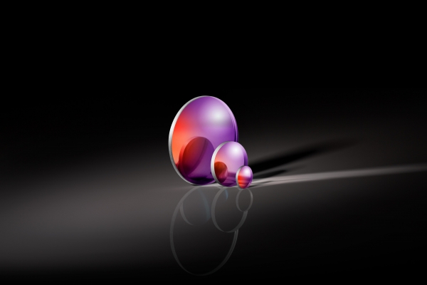 에드몬드 옵틱스의 ‘반사형 극초단 강화 실버 코팅’ [사진=에드몬드 옵틱스]