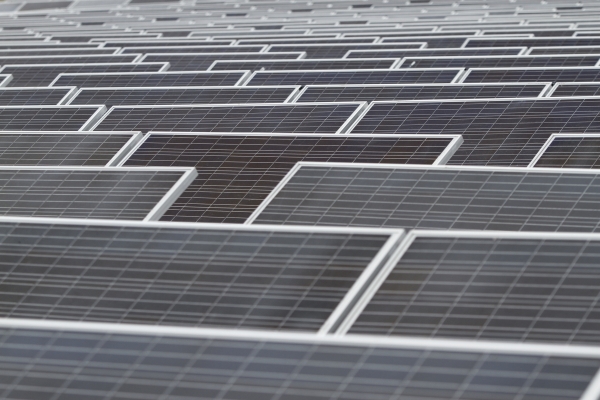 산업부는 이번 개정안으로 중소 신재생 발전사업자들의 안정적 사업추진에 긍정적 영향을 미칠 것으로 기대된다고 밝혔다. [사진=utoimage]