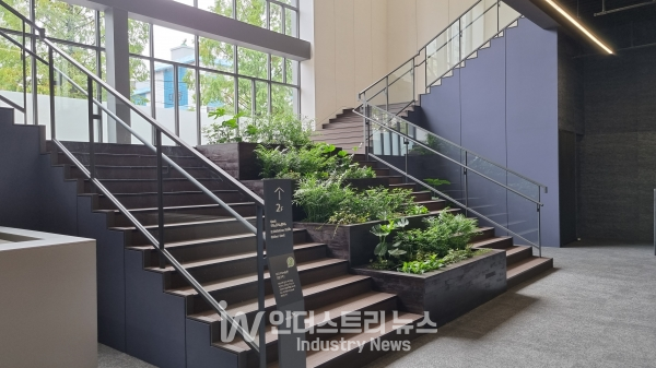 에코에디션 프로젝트가 진행된 달서SK 견본주택 내부 모습 [사진=SK에코플랜트]