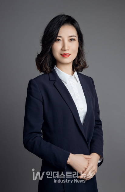 진코솔라(Jinko Solar) 비키 선(Vicky Sun) 동북아시아 총괄사장은 “진코솔라는 그동안 연구개발에 집중해 지금까지 총 19차례 세계기록을 세웠고 N타입 배터리 기록은 25.7%로 업계최고 수준을 기록하고 있다”고 말했다.  [사진=진코솔라]