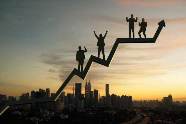 산업부와 포스코는 중소·중견기업 혁신성장 지원 및 기술경쟁력 강화 위해 기술 무상 이전 사업 시행한다.[사진=utoimage]