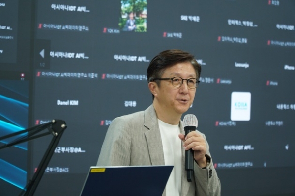 이정준 서울대 교수는 “데이터 주권을 확보하면서 지속가능한 순환경제를 촉진하기 위해 정부 차원의 대응 방안이 하루 빨리 마련되길 바란다”며, “공장 내 데이터를 비롯해 전·후방 산업을 아우르는 데이터를 실시간 교환할 수 있는 플랫폼이 필요하다”고 강조했다.