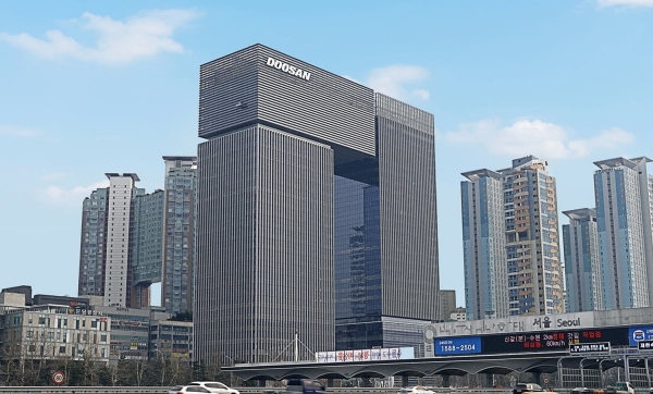 경기도 성남시 분당구 두산타워/ 사진 = 두산