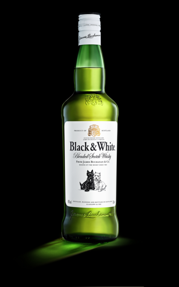 블랙앤화이트./이미지=이마트