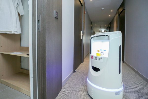 LG유플러스 실내 배송로봇./사진=LG유플러스