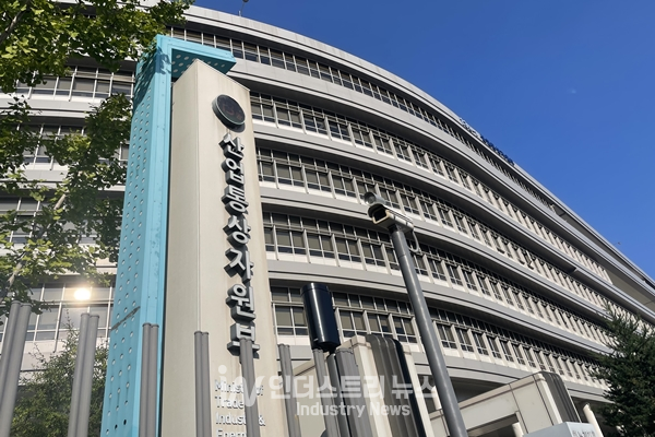  한국전력공사, 전력거래소 등 전력망 운영을 담당하는 각 기관들이 개별로 관리하고 있던 전력망 운영 정보들이 이르면 이번 6월부터 실시간으로 통합 연계돼 운영될 예정이다. [사진=인더스트리뉴스]