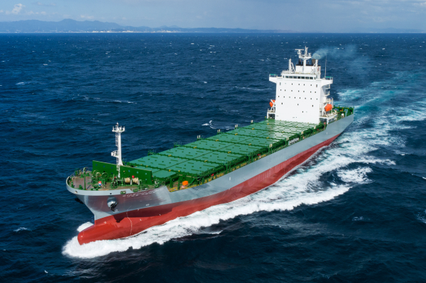 HD현대미포가 2022년 인도한 1,600TEU급 컨테이너선./사진=HD현대