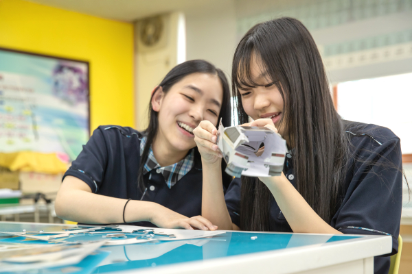 푸른중학교 '미래모빌리티학교' 수업 모습./사진=현대자동차