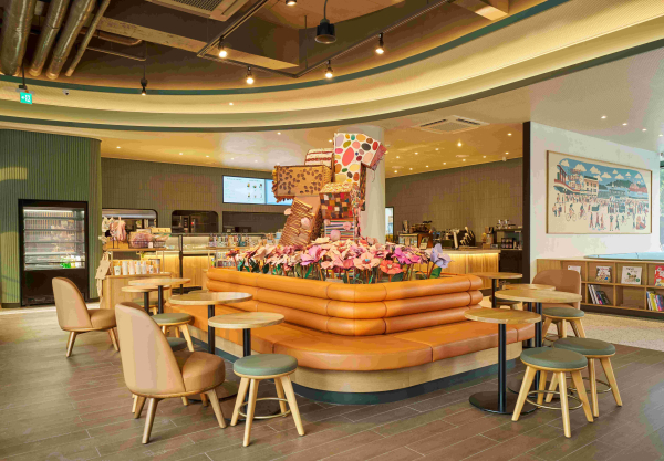 스타벅스 코리아가 국내 최초 ‘패밀리 프렌들리’ 매장인 ‘세종예술의전당점’을 개점했다./사진=스타벅스 코리아