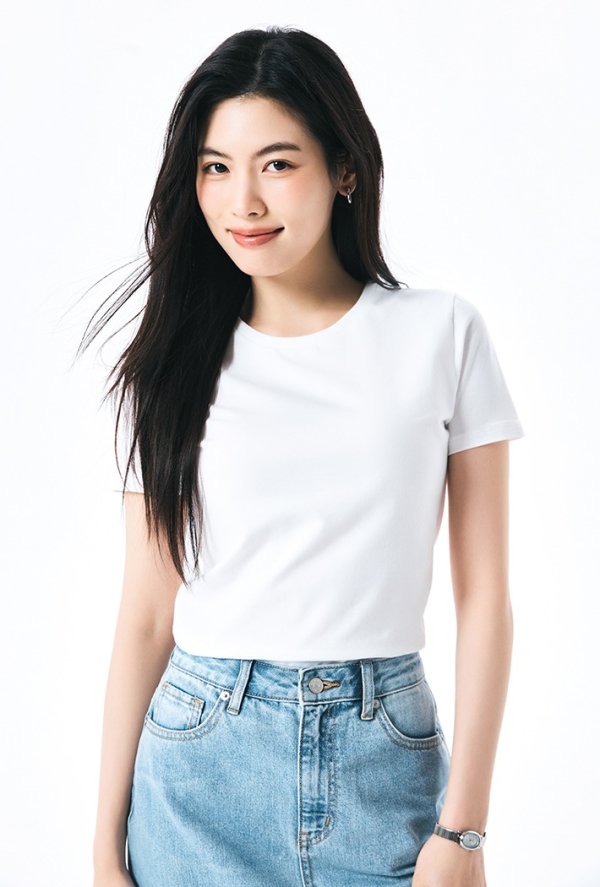 이랜드월드 스파오 코튼 스판 반팔티./사진=이랜드월드