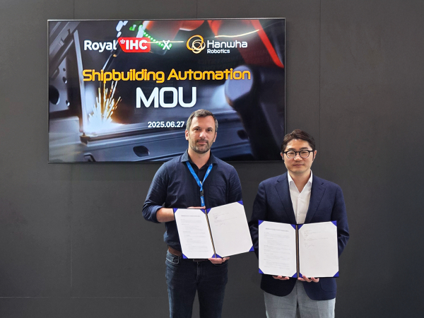 한화로보틱스, Royal IHC와 MOU [사진=한화로보틱스]