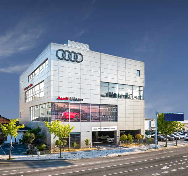 아우디 공식딜러사인 아이언오토는 울산 서비스센터(사진)를 신규 오픈했다./사진=아우디 코리아