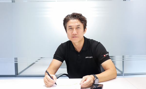 발루프코리아 유현욱 지사장은 "기존 센서는 대상을 감지한 후 그 신호를 컨트롤러나 PLC로 전달하는 일방향 통신 장치에 가까웠으나 발루프가 정의하는 '스마트센서'는 그 이상의 역할을 수행한다"고 강조했다.