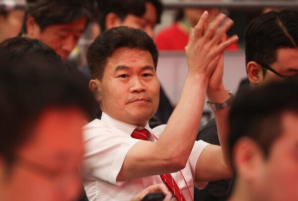 전한길, 출입금지에도 부산 간다...국민의힘 전대 <b>갈등</b> 확산