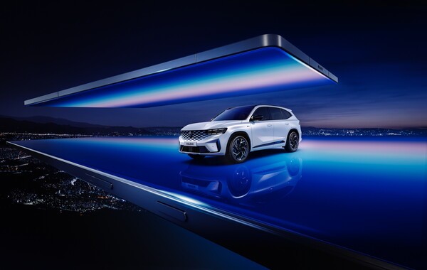 2026년형 르노 그랑 콜레오스  신규 컬러 새틴 유니버스 화이트./사진=르노코리아