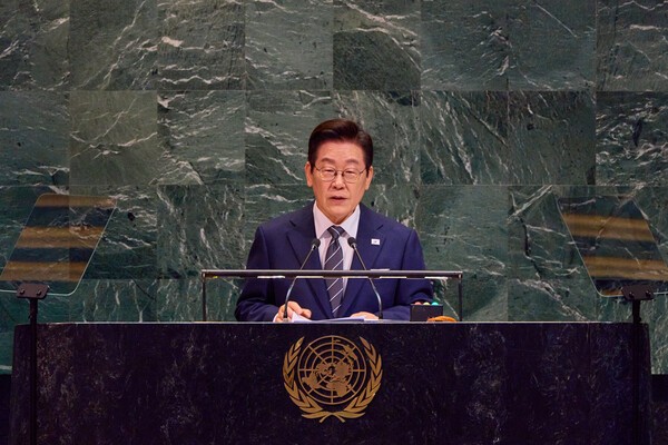 이재명 대통령이 23일(현지시간) 미국 뉴욕 유엔본부 총회장에서 기조연설을 하고 있다. /사진=연합뉴스