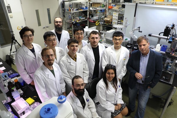 UNIST  화학과 바르토슈 그쥐보프스키 교수팀 [사진=UNIST]