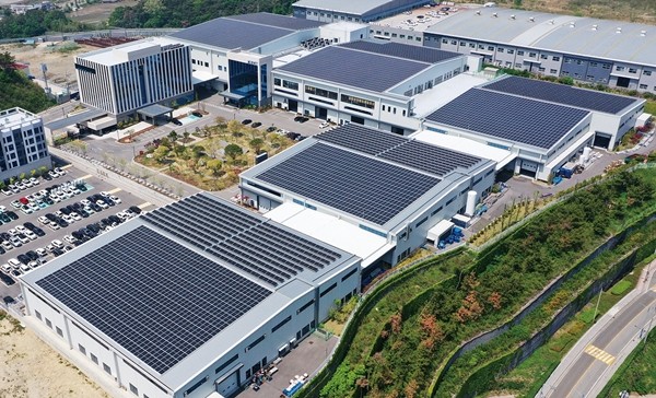 에이비엠이 BMT에 구축한 2.43MW 규모의 건물형 태양광 현장 [사진=에이비엠]