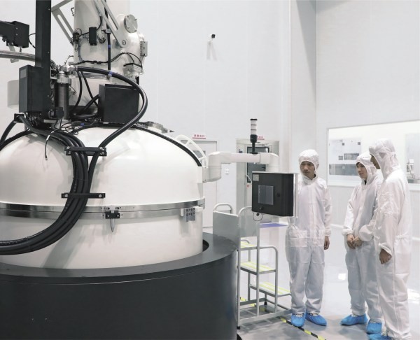 고품질 단결정 반도체의 제조를 위해서는 며칠에서 최대 2주에 이르는 기간 동안 용광로를 연속으로 가동하는 것이 전제 조건이다. [사진=Beckhoff]<br>