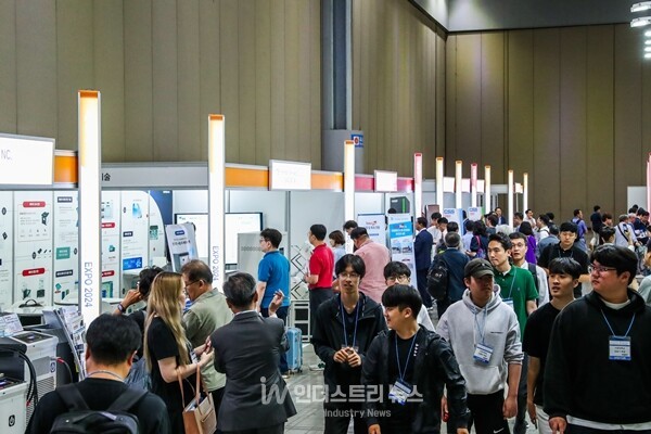 오는 11월 5일부터 7일까지 사흘간 고양 킨텍스 제1전시장에서 ‘배터리아시아쇼(Battery Asia Show) 2025’가 개최된다. 사진은&nbsp;지난해 개최된 ‘배터리아시아쇼 2025’ 전신인 ‘2024 세계 배터리&amp;충전인프라 엑스포’ 전경 [사진=인더스트리뉴스]