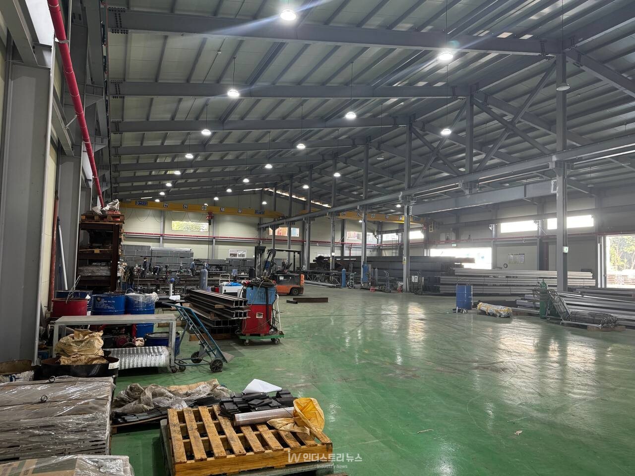 두원산업 제조공장 내부 모습 [사진=두원갖