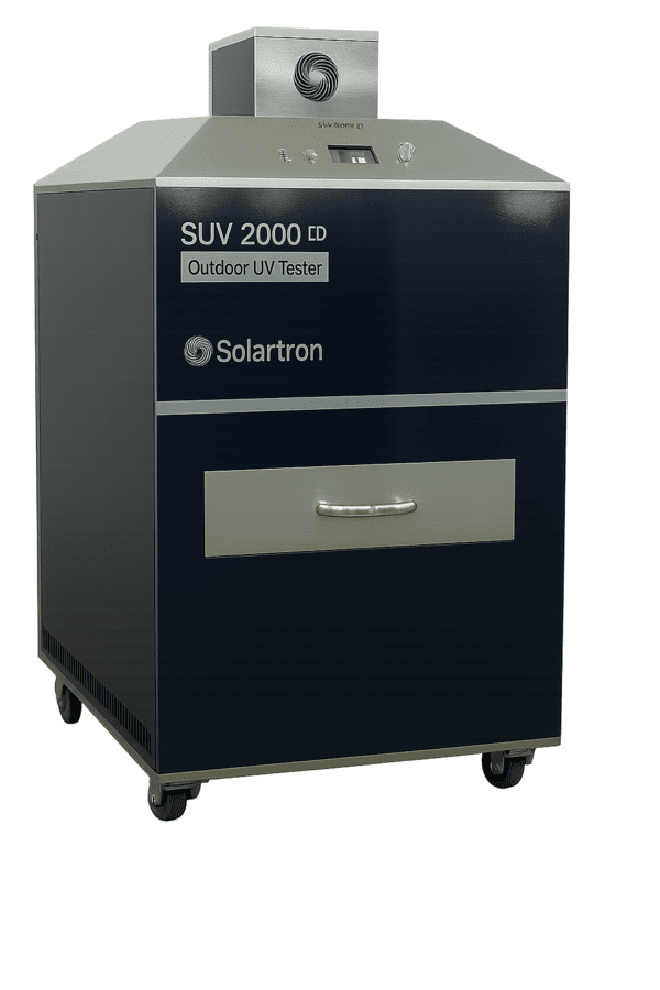 태양광 모사용 플라즈마 광원은 자외선(UV)부터 가시광, 적외선(IR) 영역까지 실제 태양광 스펙트럼을 고정밀로 재현할 수 있다. [사진=솔라트론]<br>