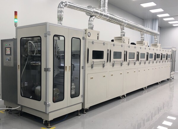 이차전지 전극 공정용 고정밀 Electrode Coating 장비 [사진=진용엔지니어링]