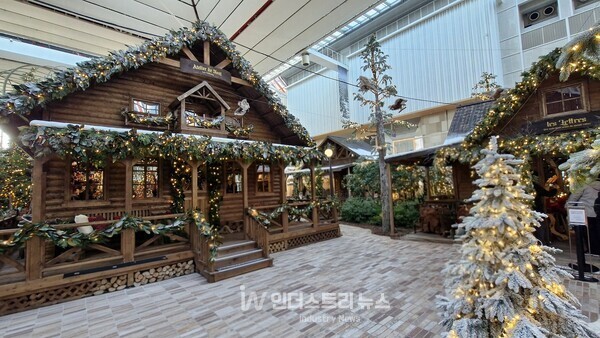 더현대 서울 크리스마스 공방 내부 모습./사진=서영길 기자<br>