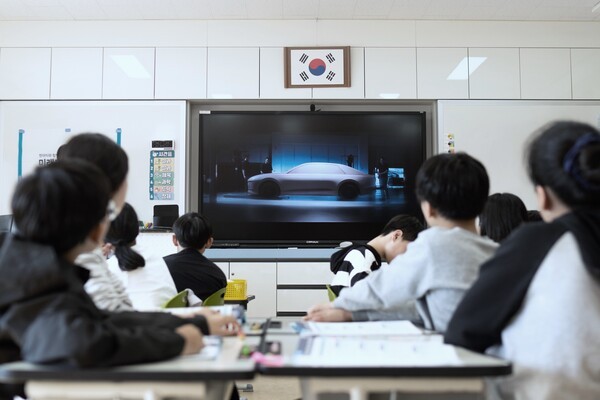 전북 익산 여산초등학교 '미래모빌리티의 이해' 수업 모습./사진=현대자동차<br>