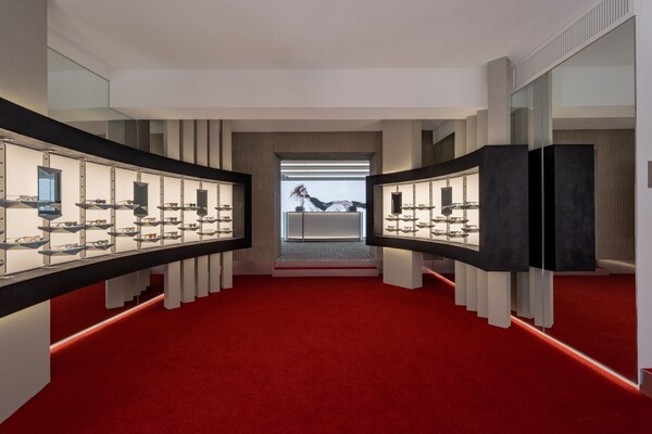 블루엘리펀트, 부산 서면에 '새로운 랜드마크' 매장 오픈 - 뉴스 썸네일 이미지