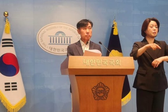 하태경 보험연수원장, 이소영 중기부 장관에 공개서한..."AI 합작투자 규... - 뉴스 썸네일 이미지