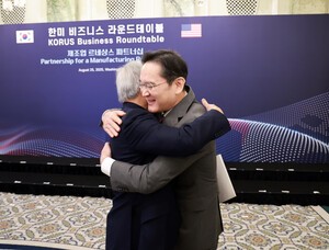 “韓美 제조업 르네상스 함께 연다”…정상회담 후 비즈니스 라운드테이블